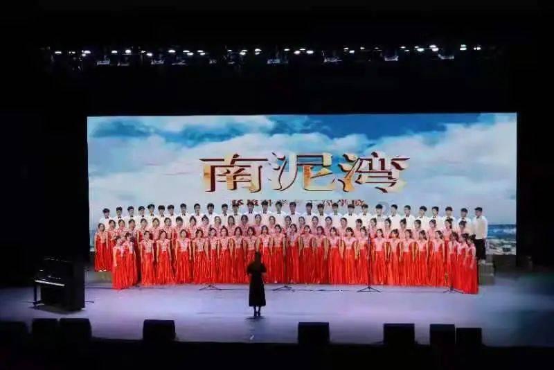 穴居人打高尔夫